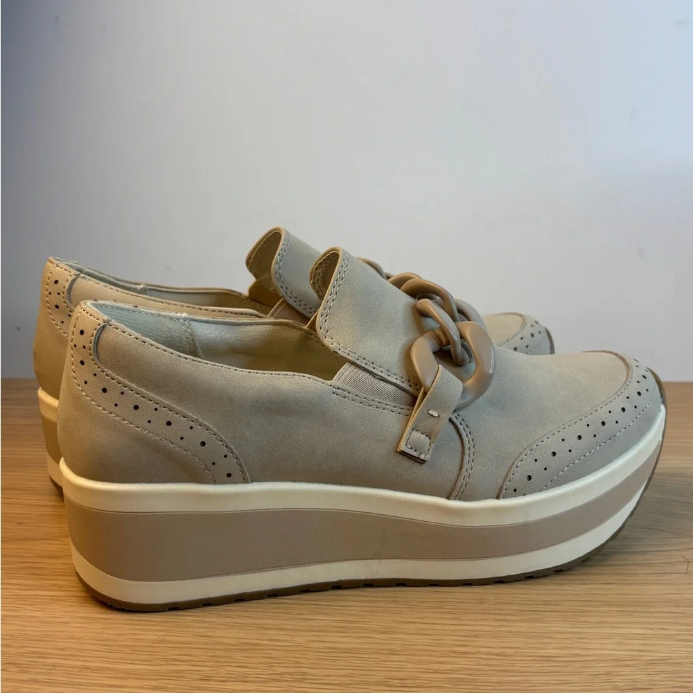 Dolce Vita Jhenee Platform Slip-On Loafer Sneakers Taupe Woman’s 8 LIKE NEW!!‎